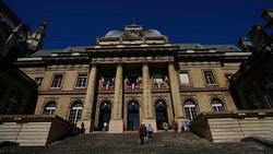 Mord und Mordversuch: Freimaurer-Großprozess gegen 22 Menschen in Paris
