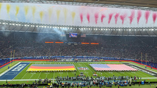 Große Football-Party in Berlin: Colts schlagen Falcons in der Overtime