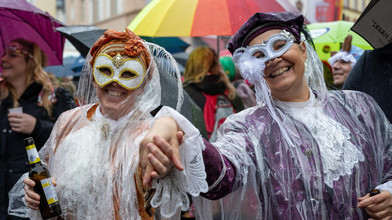 Viel Regen in Hessen: Wird Fastnacht ins Wasser fallen?