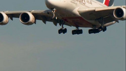 Nahost-Konflikt: Erstes Flugzeug aus Dubai in Frankfurt gelandet