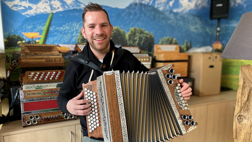 Adrian Kehr ist Mit-Veranstalter des "Rhön Harmonika Festes" in Poppenhausen. 