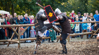 Mit Schwertern und Hellebarden: Ritterturnier auf Schloss Berlepsch