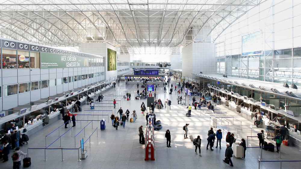 Das Terminal 2 wird jetzt rund zehn Jahre lang saniert und bleibt deshalb geschlossen.