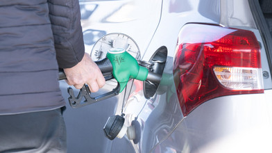 Regierung will Spritpreise überprüfen