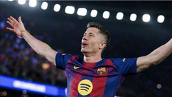 Barcelona will Lewandowski zu Gehaltshalbierung drängen