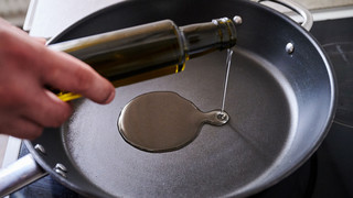 Diebe klauen in Steffenberg Bratpfannen im Wert von 45.000 Euro