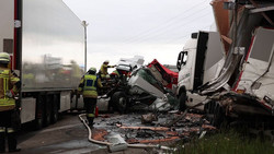 Tödlicher Unfall auf A6: Lkw-Fahrer stirbt im Führerhaus