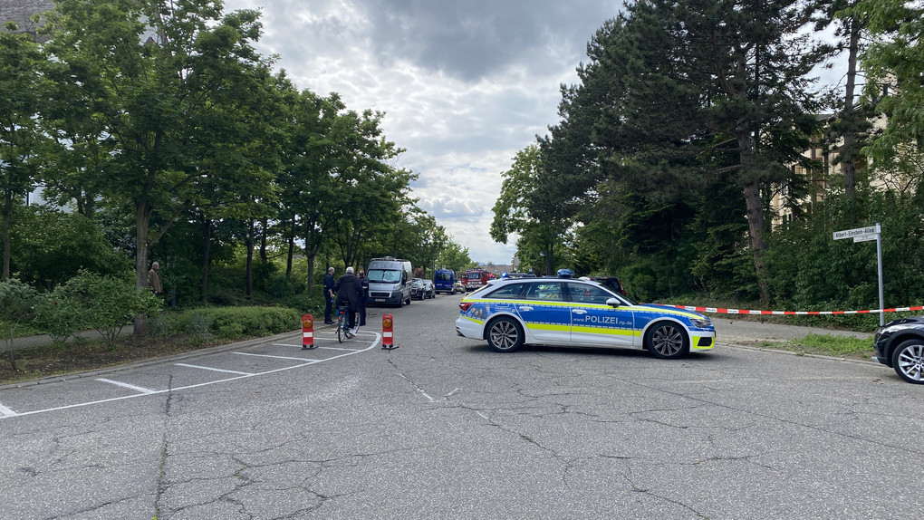Absturz in Limburgerhof - Flieger kracht in Wohngebiet