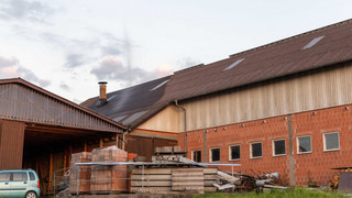 Heu entzündet sich in Scheune in Tann selbst