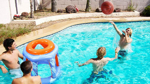 Pool-Gadgets: Für mehr Spaß im kalten Nass