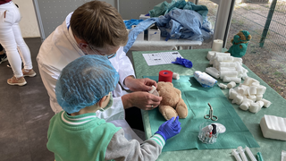 Teddy-Klinik aus Marburg in Frankenberg zu Gast