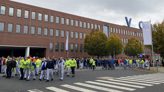 Betriebsrat: VW will mindestens drei Werke schließen