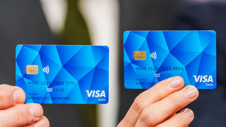 Bezahlkarte für Flüchtlinge nicht hessenweit eingeführt