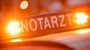 Unfall bei Zierenberg: Motorradfahrerin schwebt in Lebensgefahr