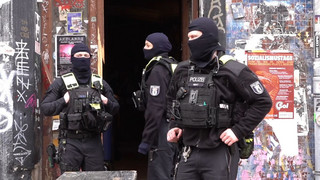 Nach Stromnetz-Anschlag in Berlin: Razzia gegen mutmaßlich linksextreme Drahtzieher