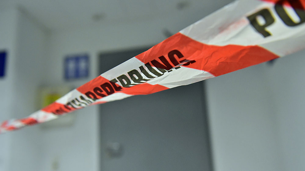 Ein Mann trägt bei einem Streit Stichverletzungen davon und stirbt. Die Polizei nimmt einen Verdächtigen fest. Die Hintergründe der Tat in Oberursel sind noch unklar.