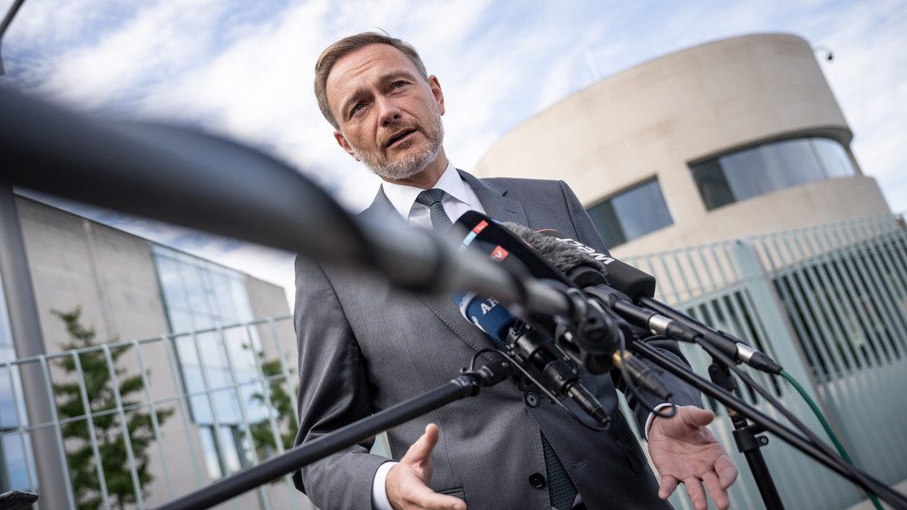 Finanzminister Christian Lindner plant Steuerentlastungen (Archivbild).