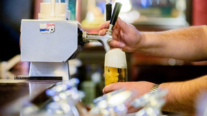 Hohe Kosten und weniger Durst auf Bier - Brauer bleiben unter Druck