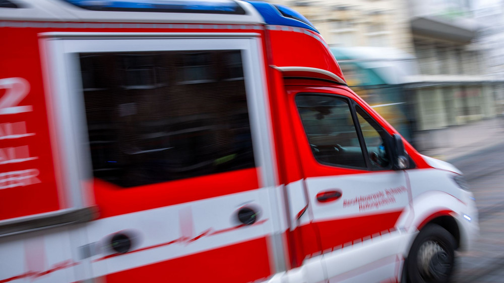 Notarzt im Blaulicht-Einsatz