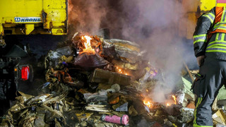 Hatte Pakete und Briefe geladen: LKW-Brand auf der A7 bei Bad Hersfeld