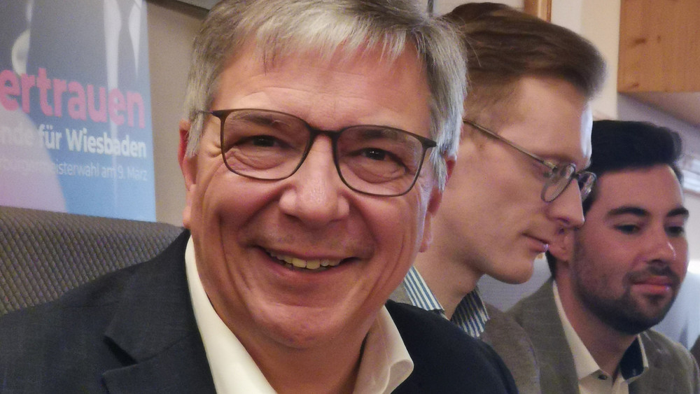 Bleibt weitere sechs Jahre an der Spitze der Landeshauptstadt Wiesbaden: Gert-Uwe Mende (SPD)