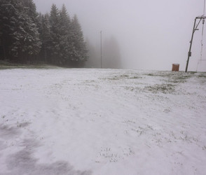 Frühling kaputt? Schnee auf der Wasserkuppe