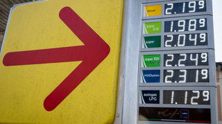 Spritpreise klettern weiter – Kritik an Marktstrukturen