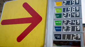 Spritpreise klettern weiter – Kritik an Marktstrukturen