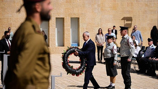 Holocaust-Gedenktag in Israel: Sirenen legen Leben lahm, Antisemitismus nimmt zu