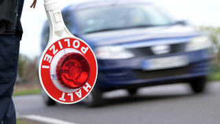 Mann gibt Kunsturin in Mannheim bei Verkehrskontrolle ab