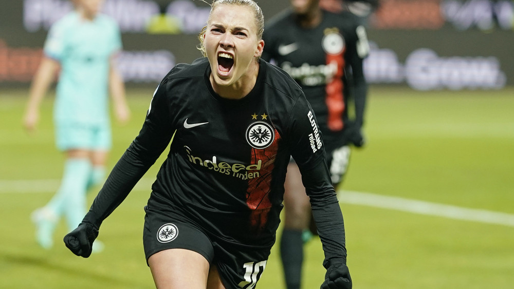 Erfolgreiches Saisonfinale für Laura Freigang und die Eintracht Frauen.