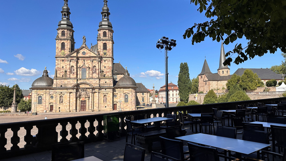 Lecker essen mit Blick auf den Dom - das geht ab heute wieder beim Genussfestival. 
