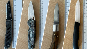 Aktion Sicheres Gießen: Polizei stellt Messer in Bussen sicher