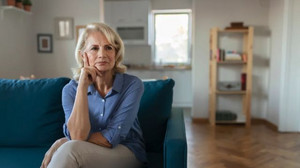 Stolze Oma teilt Bilder der Geburt ihrer Enkelin auf Facebook und muss 1340 Euro Strafe zahlen