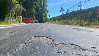 Geschmolzene Straße in Bad König-Zell - So geht es weiter
