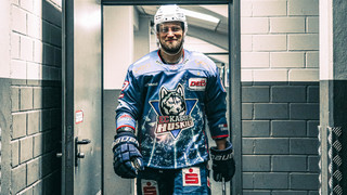 Fanliebling Marco Müller bleibt Kassel Huskies erhalten