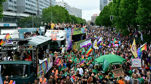 CSD-Großdemo in Berlin: "Wir fordern echte Solidarität"