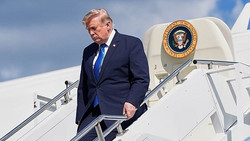 Trump stoppt Angriffe für Rahmenabkommen, Iran widerspricht