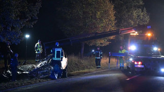 Frontalzusammenstoß endet tödlich: Vier Mopedfahrer sterben in Brandenburg