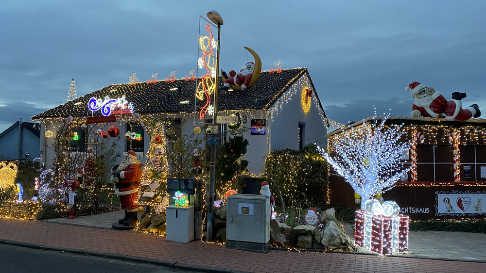 Das Weihnachtshaus in Ahnatal.