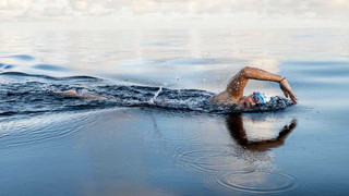 Marburger Extremschwimmerin plant Rekord: Schwimmend Ibiza umrunden
