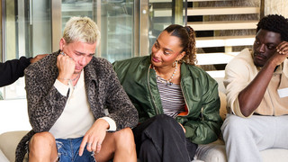 Emotionale Videobotschaften sorgen kurz vor dem Finale für Tränen