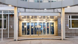 Prozess in Frankfurt: Frauen betäubt und missbraucht?