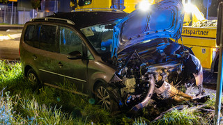 Fahrerflucht in Groß-Gerau: Verletzter Teenager in Auto zurückgelassen