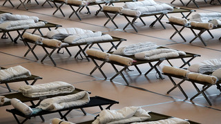 Oktoberfestzelt wird zur Unterkunft für Flüchtlinge im Lahn-Dill-Kreis