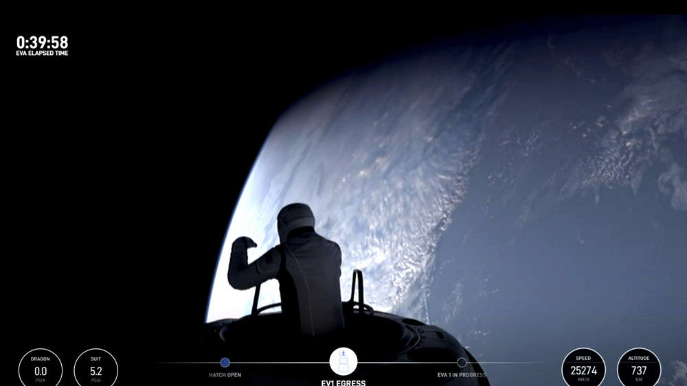 Die Polaris Dawn Crew absolviert erfolgreich einen gewagten Weltraumausflug mit einer Falcon-9-Rakete von Cape Canaveral.
