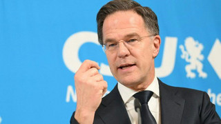 Rutte lobt Deutschland wegen höherer Verteidigungsausgaben