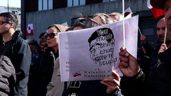 «Wir sind nicht käuflich»: Grönländer protestieren gegen wachsende US-Präsenz in Nuuk