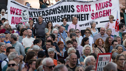 Demos gegen AfD in Frankfurt nach Wahl in Sachsen-Anhalt