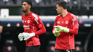 Neuer Eintracht-Trainer Riera vor Debüt: Torwartfrage offen